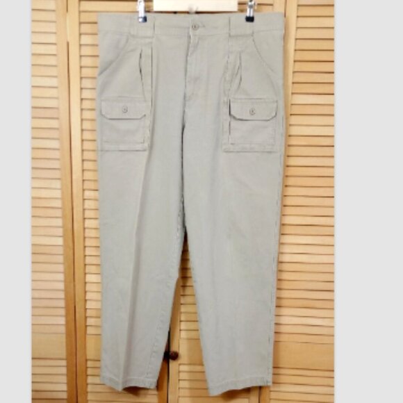 Cabela's Legendary 7-Pocket Hiker Pants for Men 38X32 - Picture 3 of 6